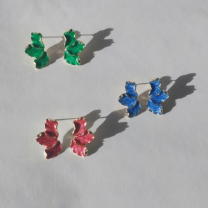 Brincos Pétala Esmaltada